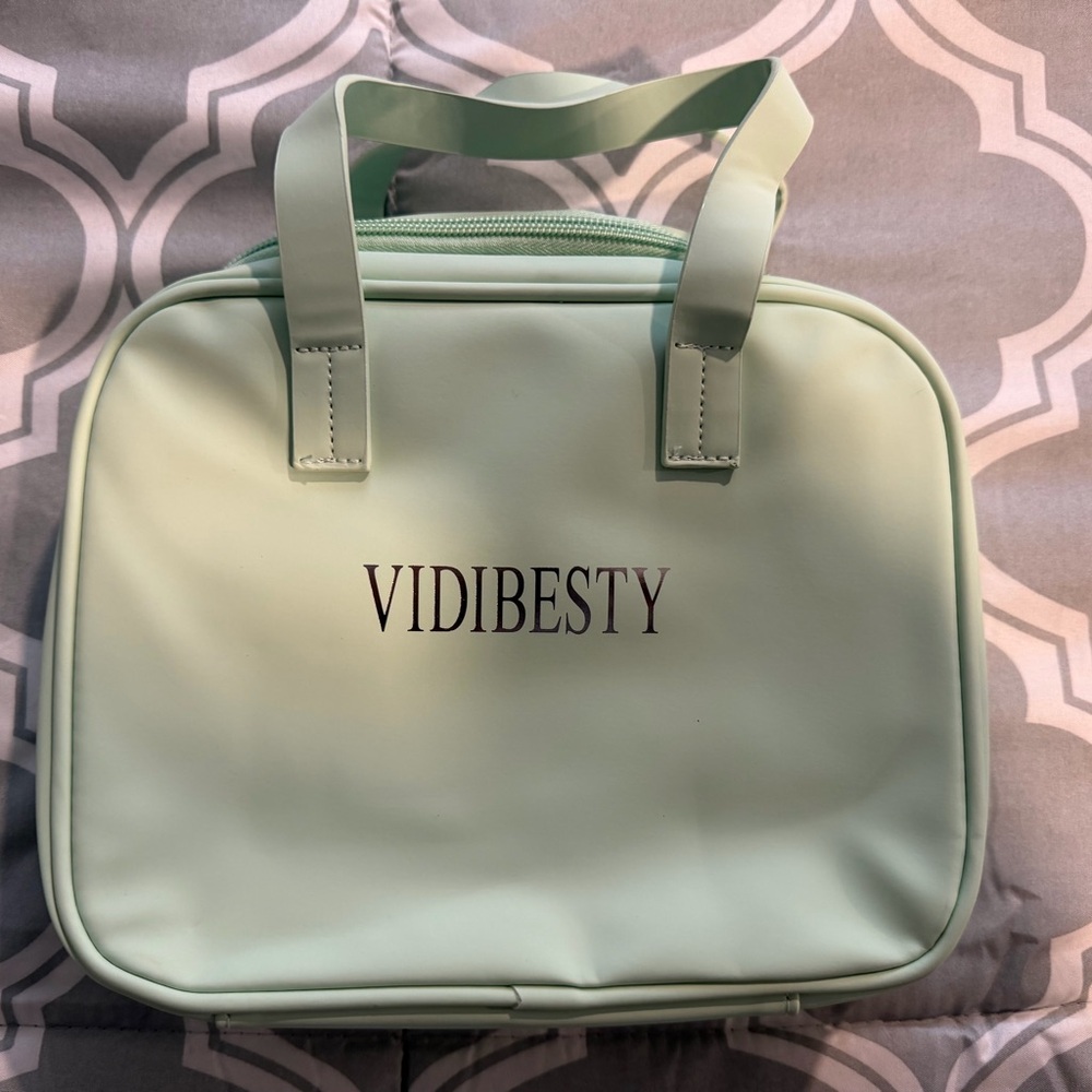 VIDIBESTY Light Green Tote Bag